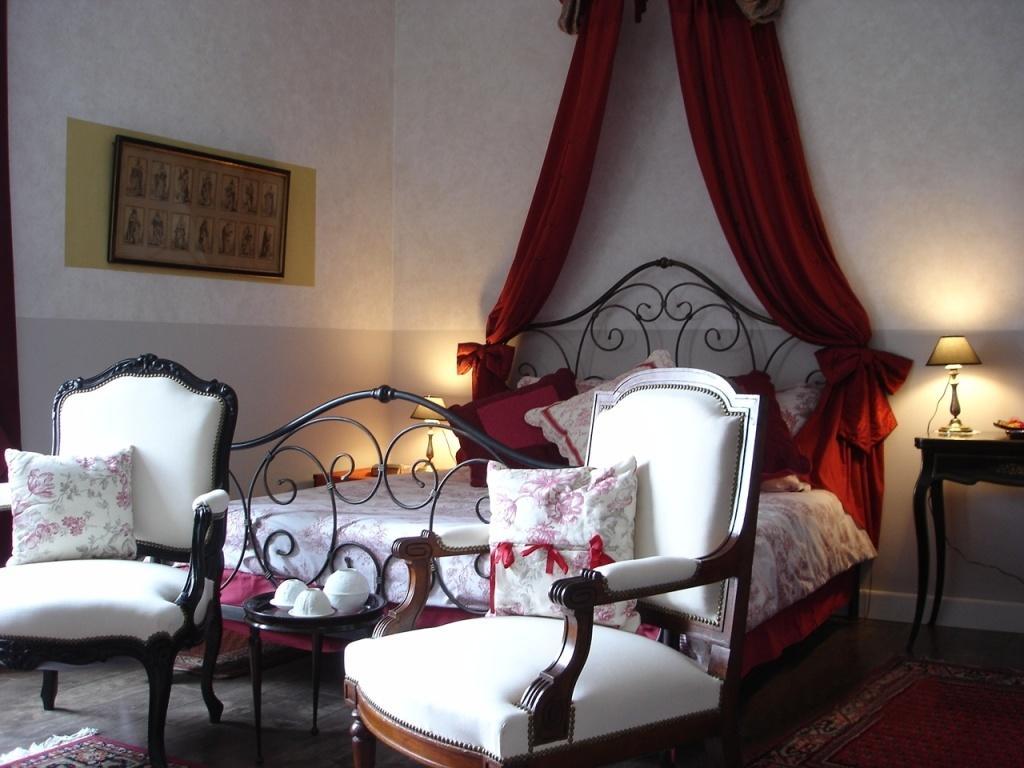 Le Petit Chateau - Tiffauges Proche Puy Dufou Pokoj fotografie